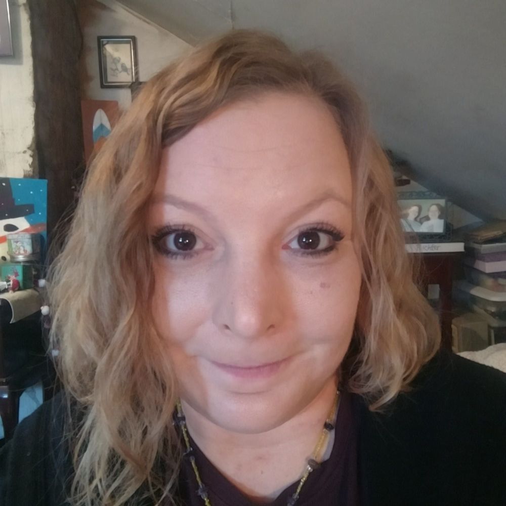 Meet your Posher, Iris